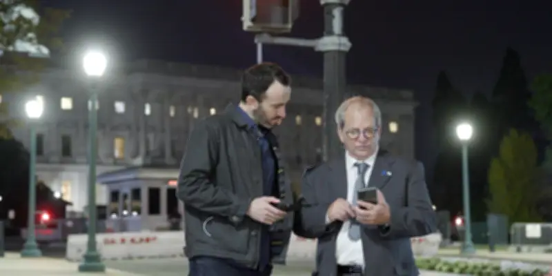 Liat Brandon-Kramer filme sa famille, victime de l'attaque du Hamas le 7 octobre 2023