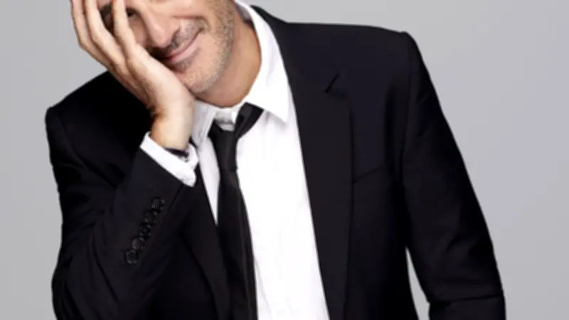 Élie Semoun défend la liberté d'humour avec son spectacle « Cactus » à La Grande-Motte