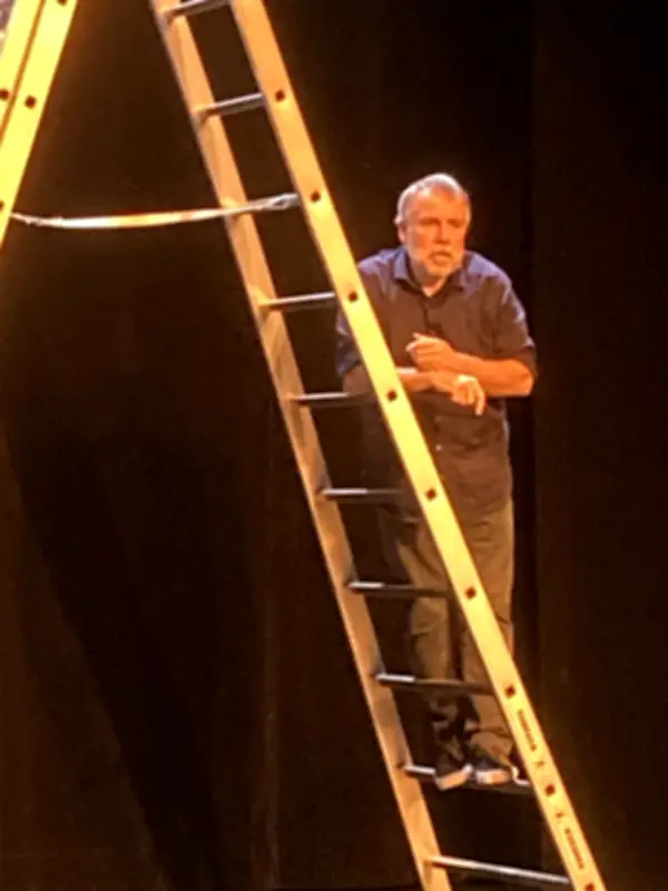 Lilian Derruau et Jean-Paul Brighelli illuminent le bar culturel de Mathieu Turon