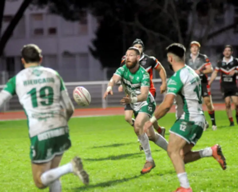 Limoux domine Villeneuve et reste en course pour le top 2