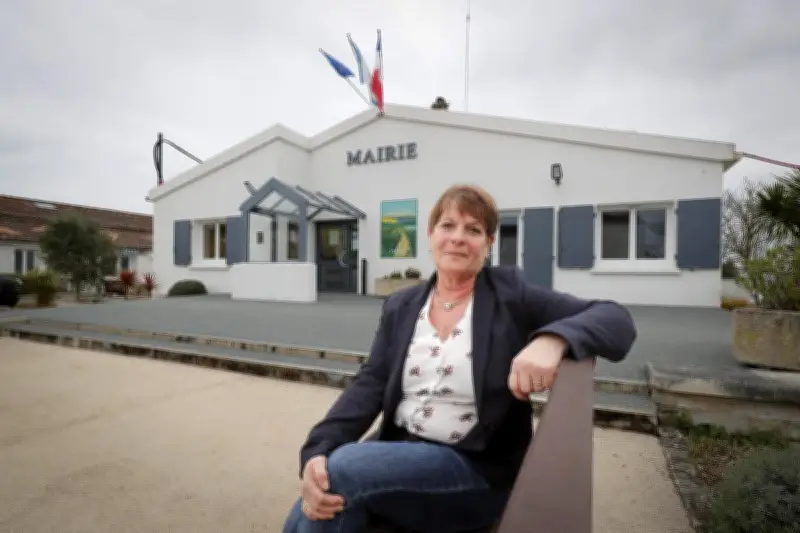 Line Méode élue 1re vice-présidente de la CdA de La Rochelle