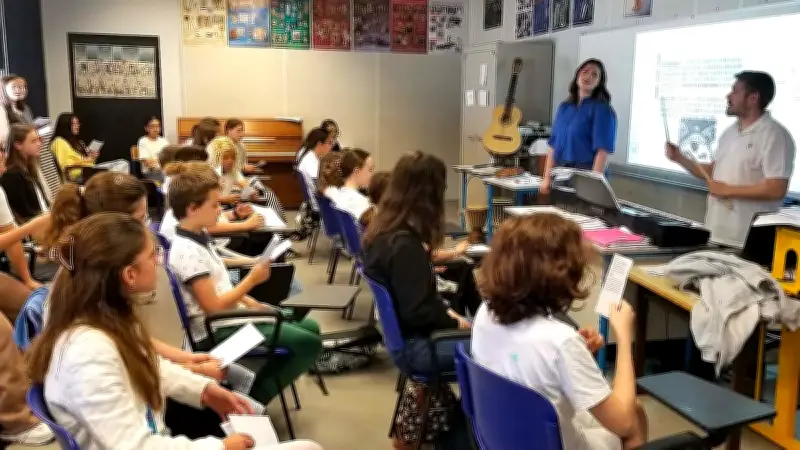 Lisa Gaona, future star de The Voice, offre un concert surprise à son ancien collège