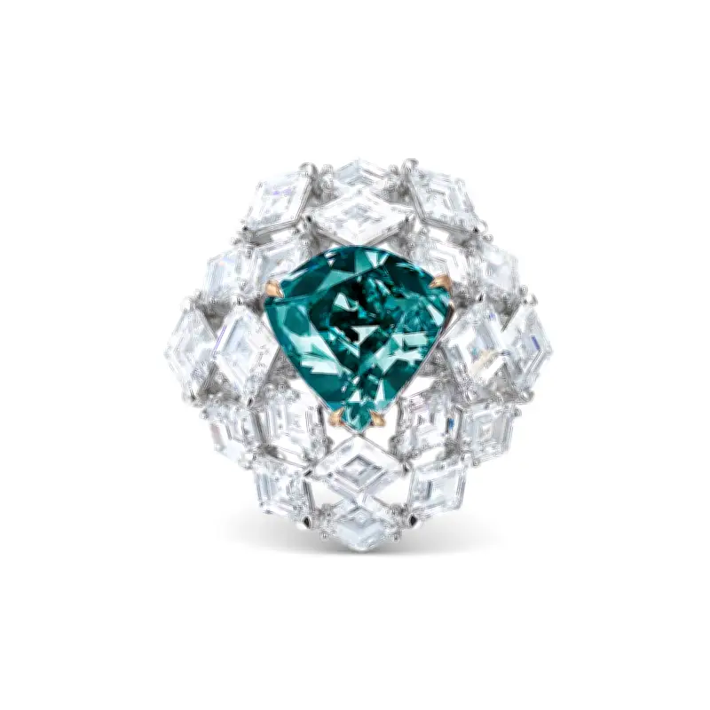 L'Ocean Dream, un diamant bleu-vert unique de 5,5 carats aux enchères chez Christie's