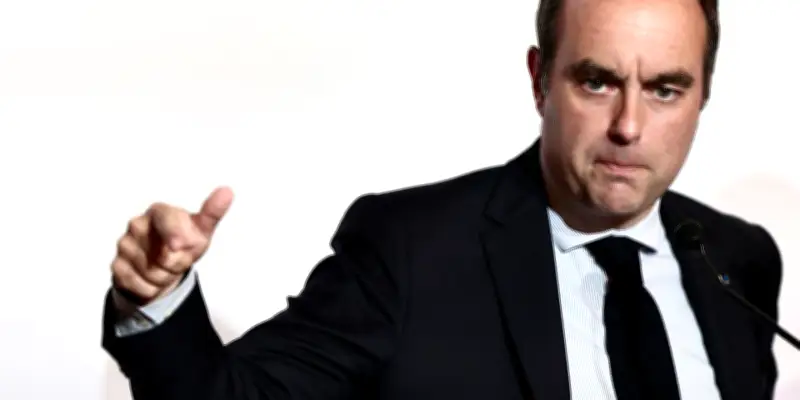 Logement : Lecornu dévoile un projet de loi et un plan de renouvellement urbain