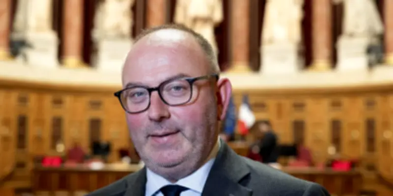 Loi Duplomb 2 : Larcher et Duplomb exigent son intégration dans la loi d'urgence agricole