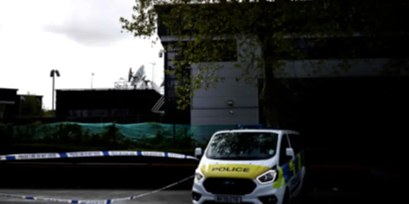 Londres : Trois individus inculpés après une tentative d'incendie contre Iran International