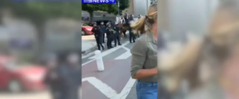 Los Angeles : une journaliste australienne touchée par une balle en caoutchouc en direct