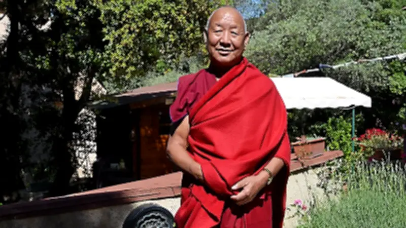 Lotchen Rimpotché : « J’ai été intronisé lama à 5 ans »