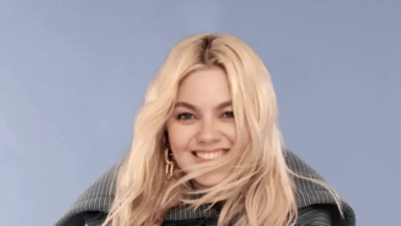 Louane en tournée Solo : intimité et partage au Zénith Sud de Montpellier