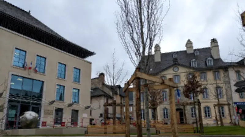 Lozère : inauguration de la place Charles-de-Gaulle et animations à Mende