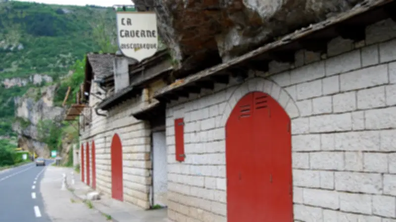 Lozère : réouverture de la Caverne, hommage au CNR et conférence sur la pollution lumineuse