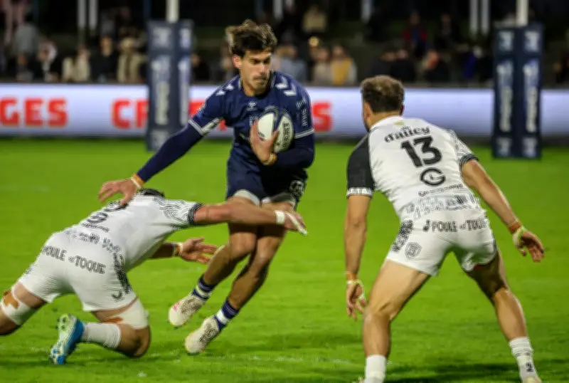 Lucas Martins du SUA vise le record d'essais malgré les défis du Biarritz Olympique
