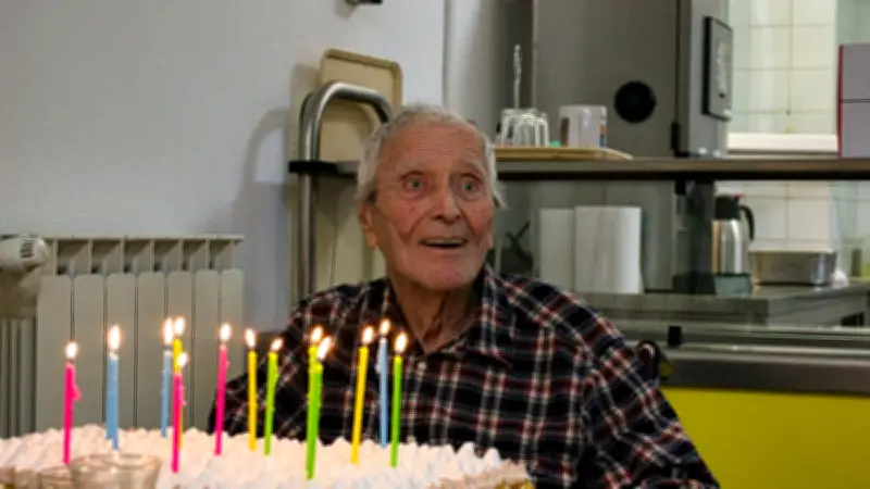 Lucien Albrecht célèbre ses 100 ans à La Coustourelle et reçoit la médaille de la ville