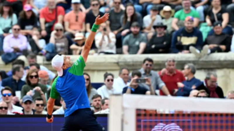 L'Ultimate Tennis Showdown électrise Nîmes avec un public extraverti et des stars mondiales