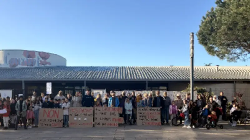 Lunel-Viel : Mobilisation massive contre la suppression de classes à l'école Courbet