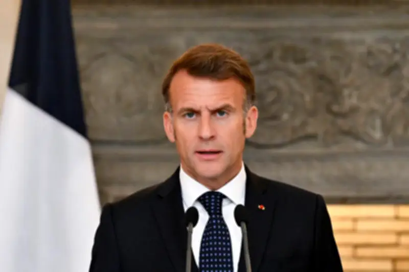 Macron écarte tout risque de pénurie de carburant malgré le blocage d'Ormuz