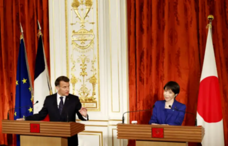 Macron critique Trump au Japon et plaide pour une 'coalition des indépendants'