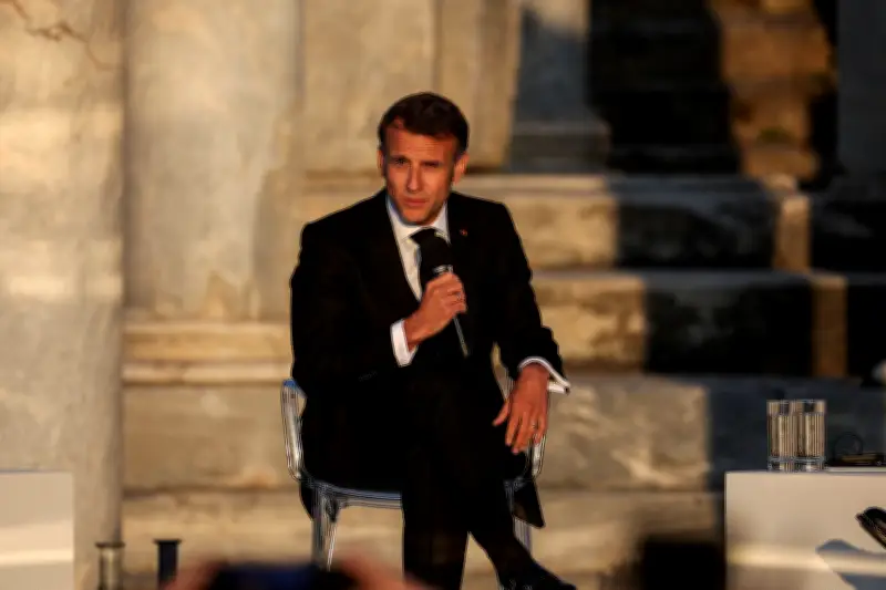 Macron et la promesse d'après 2027 : une illusion politique
