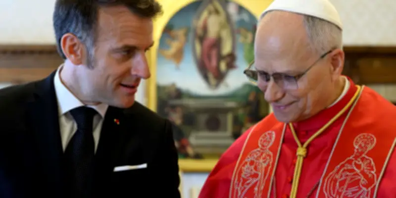 Macron et le Pape François appellent à un engagement renouvelé pour la paix mondiale