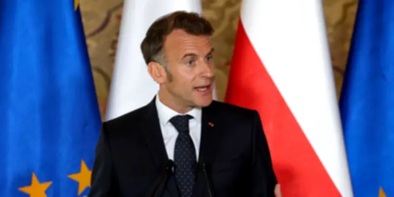 Macron optimiste sur le déblocage du prêt européen pour l'Ukraine après le départ d'Orban