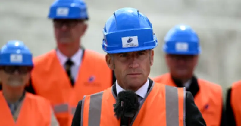 Macron veut accélérer 150 projets industriels avec la « méthode Notre-Dame »