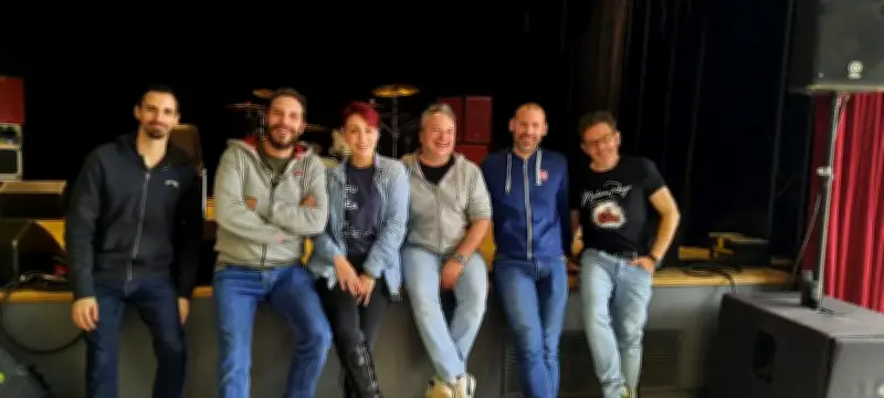 Madame Rouge en résidence à Mios pour préparer son spectacle estival