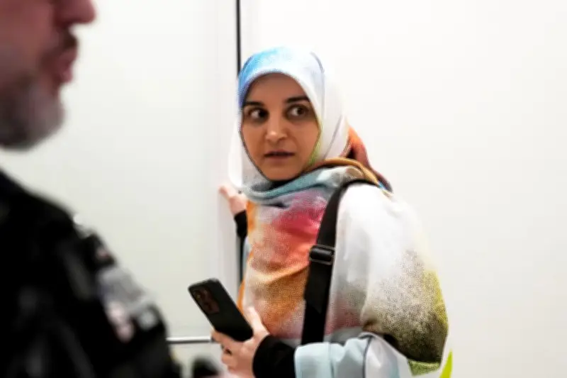 Madhieh Esfandiari, condamnée en France, retourne en Iran après la libération de Kohler et Paris