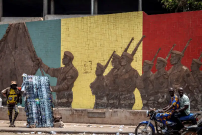 Mali : l'alliance djihadistes-Touaregs met la junte sous pression
