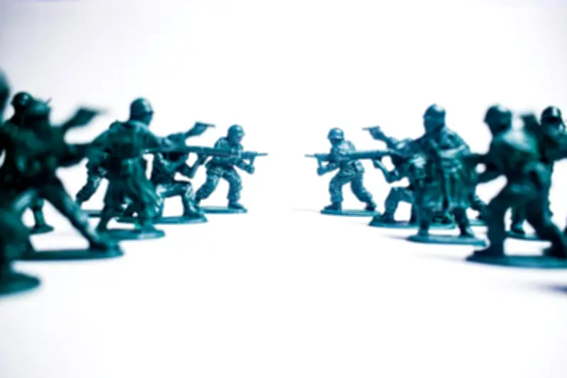Management militaire vs Montessori : salariés, troufions ou mouflets ?