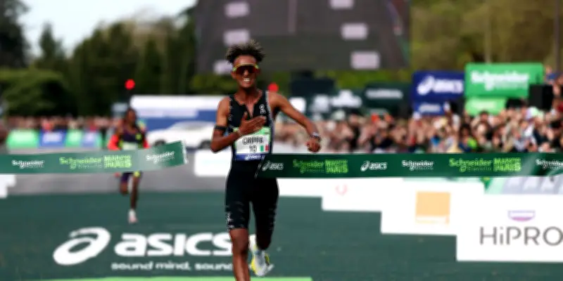 Marathon de Paris : Crippa triomphe chez les hommes, Demise pulvérise le record féminin