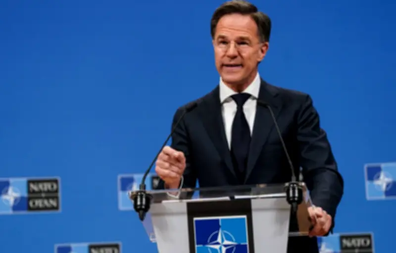 Mark Rutte rencontre Donald Trump à Washington dans un contexte de tensions sur l'OTAN