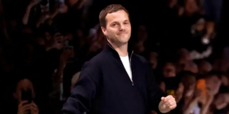 Matthieu Blazy chez Chanel : des vêtements qui donnent envie d'être portés