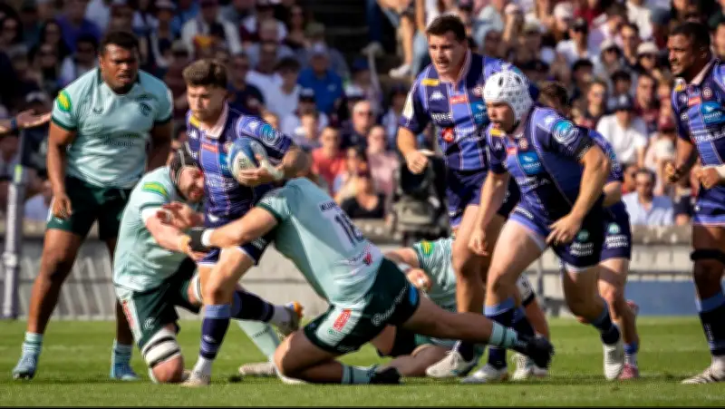 Matthieu Jalibert, l'ouvreur de l'UBB, victime d'un coup au genou avant le quart de finale