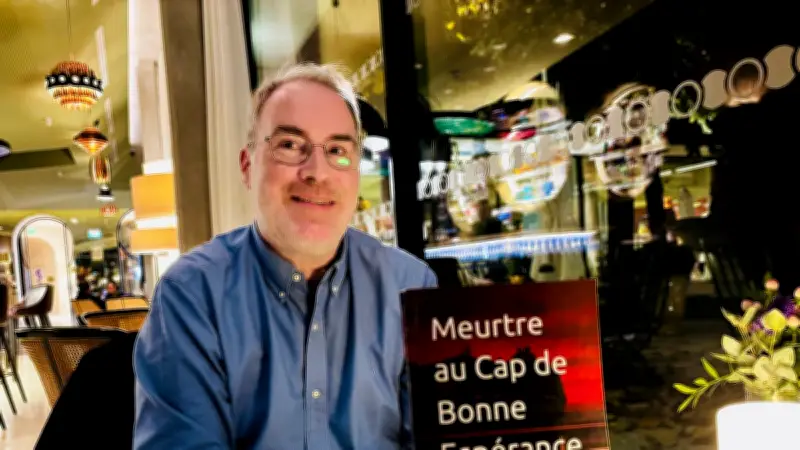 Médecin réanimateur devient écrivain : son premier polar sur une croisière