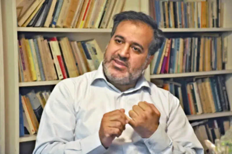 Mehdi Mahmoudian, co-scénariste primé, arrêté en Iran après une lettre contre Khamenei