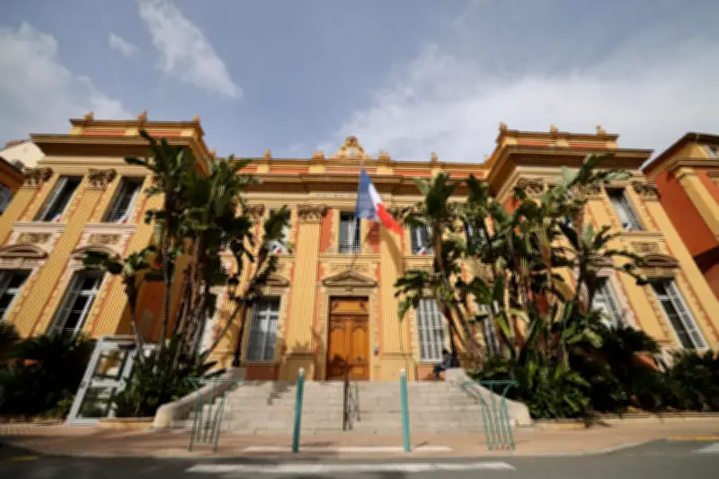 À Menton, les règles du jeu d'Alexandra Masson continuent d'irriter l'opposition