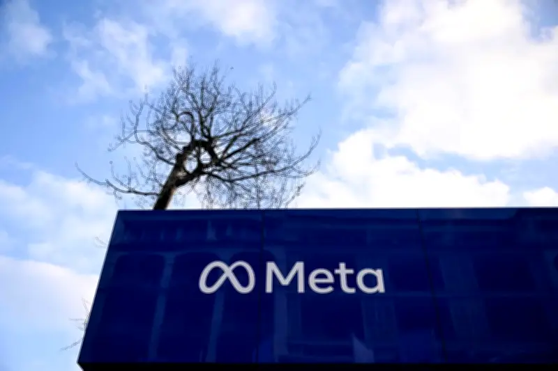 Meta supprime 8 000 postes, 10% de ses effectifs, pour miser sur l'IA