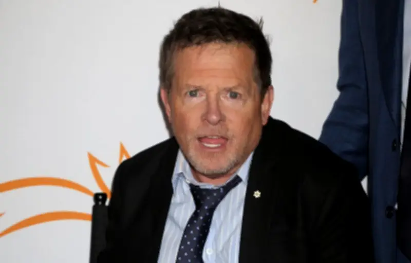 Michael J. Fox réagit avec humour à une fausse annonce de décès par CNN