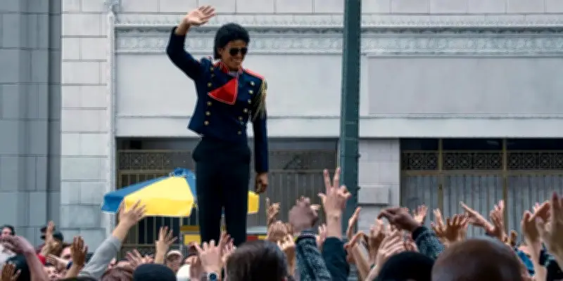 Michael Jackson filmé en bête de scène, loin des accusations dans le documentaire
