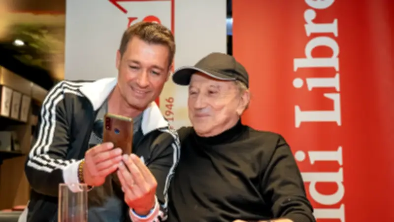 Michel Drucker en dédicace à Montpellier : une rencontre inoubliable avec ses fans