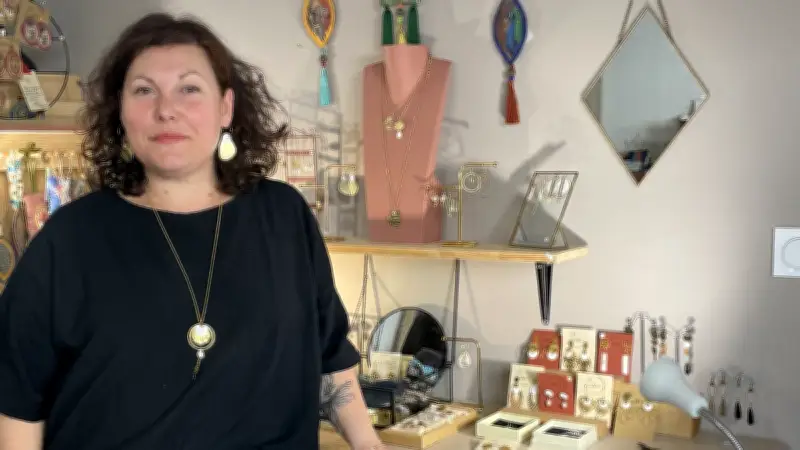 Émilie Labat, créatrice de bijoux nîmoise, inaugure son nouvel atelier-showroom Linuii