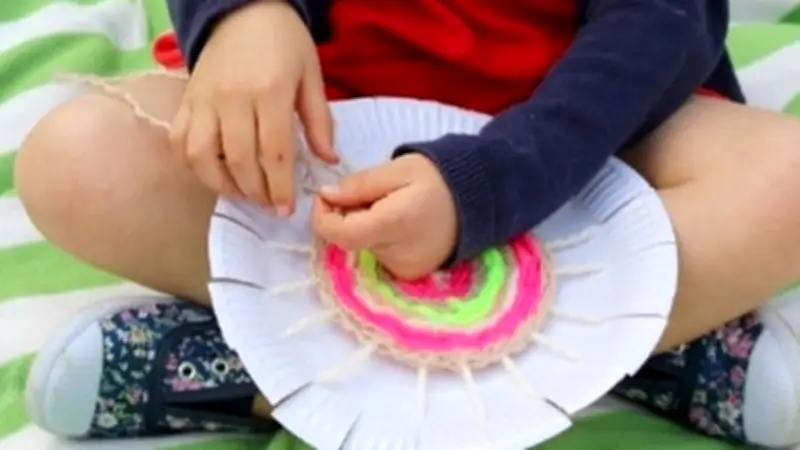 Millau : Le Bar'bouille lance des ateliers gratuits de crochet pour une œuvre collective