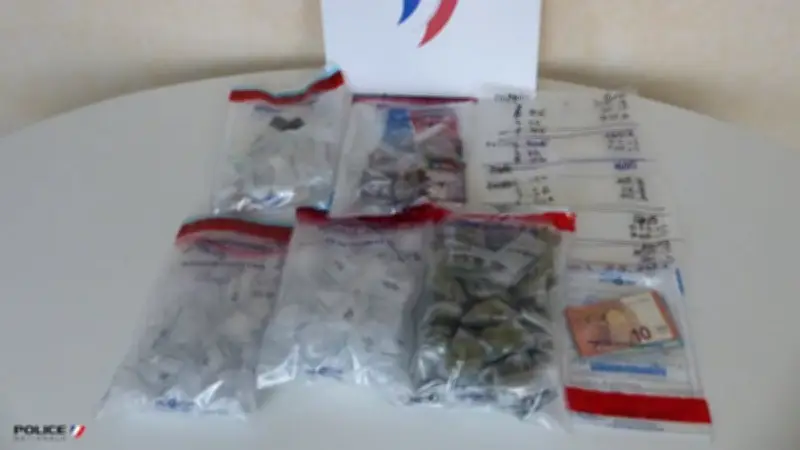 Millau : une mère et sa fille arrêtées avec un kilo de drogues