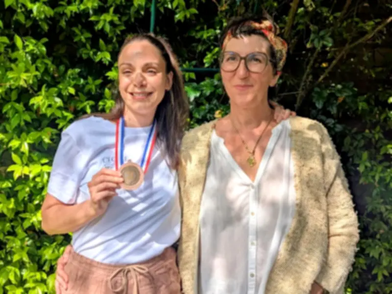 Mélissa Moulfi décroche le bronze au concours international de massage freestyle à Paris