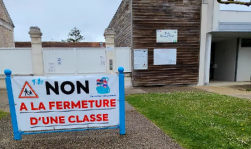Mobilisation des parents à Chaillevette contre la fermeture d'une classe