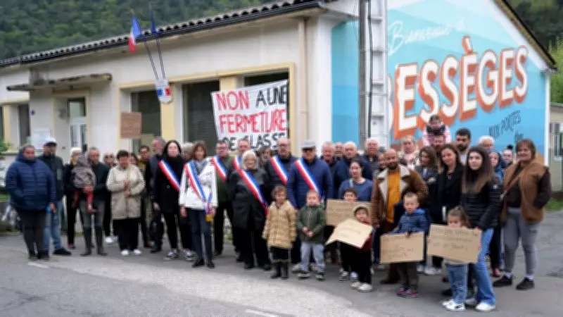 Mobilisation massive à Bessèges contre la fermeture d'une classe à l'école Hector-Malot