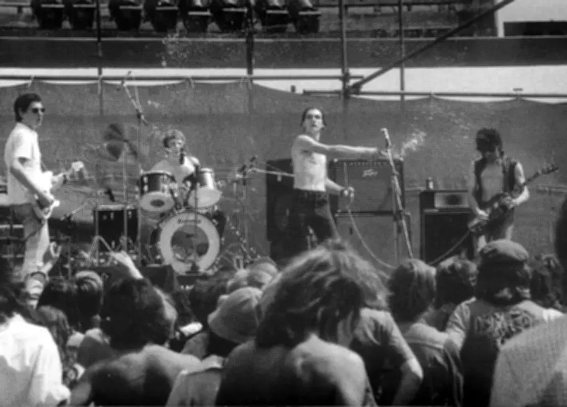 Mont-de-Marsan 1977 : Quand le festival punk électrisait les arènes landaises