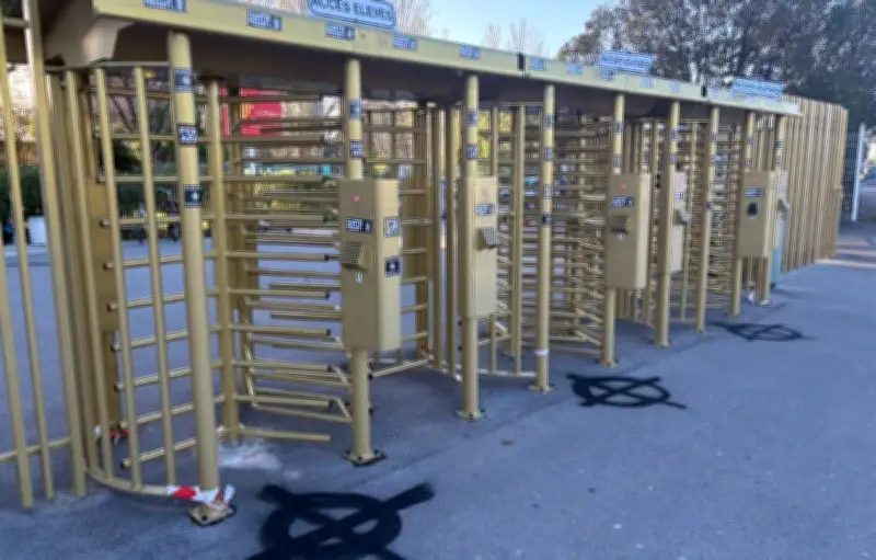 Montpellier : inscriptions racistes et antisémites sur des lycées, Carole Delga porte plainte