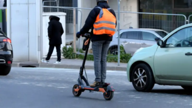 Montpellier : un homme de 30 ans décède après une chute en trottinette sans casque