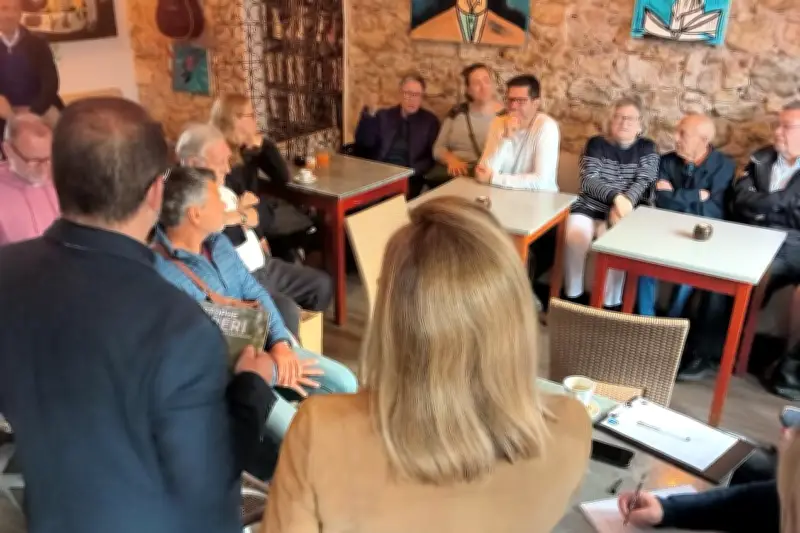 Mougins : Le premier Café du maire séduit habitants et commerçants avec des échanges concrets